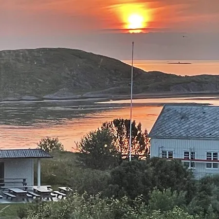 4 Star In Krakvag Rakvag